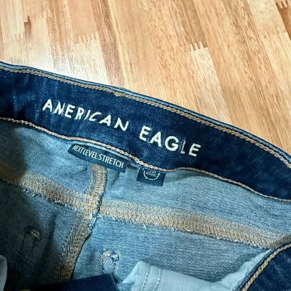 Women's American Eagle Size 2 Blue Jeans - Picture 6 of 8
